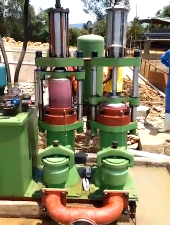 YB200-19陶瓷柱塞泵在國外使用現場