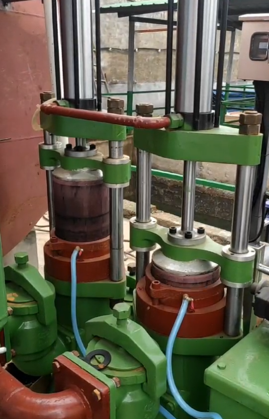 節(jié)能型柱塞泥漿泵在磚廠脫硫廢水處理使用現場